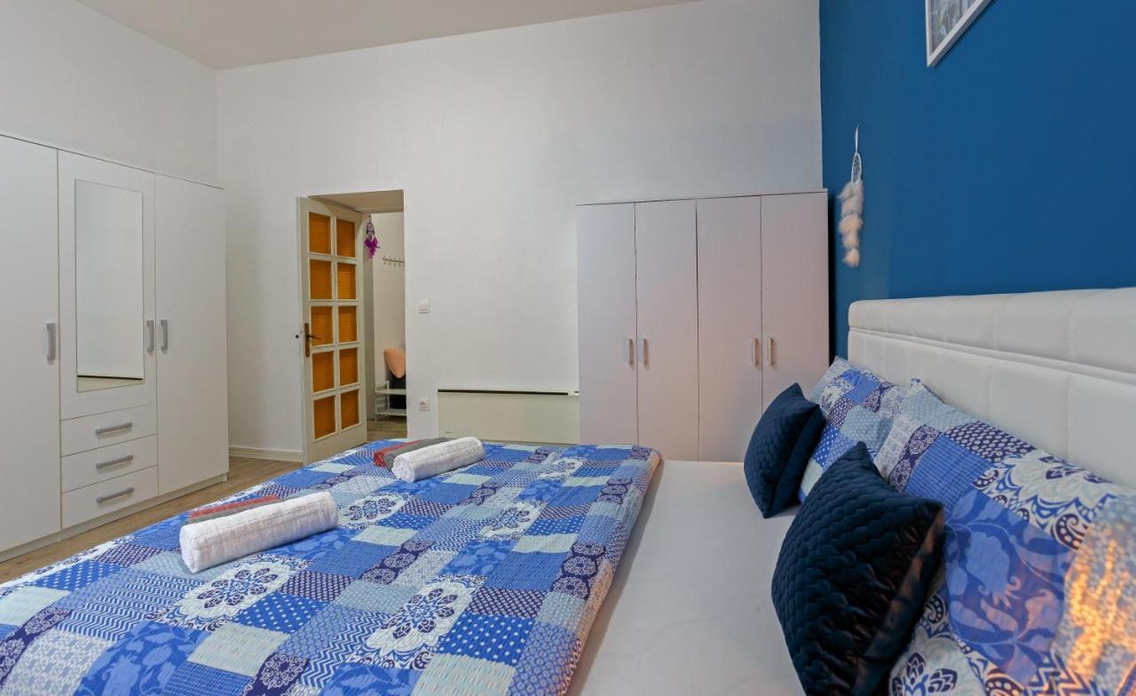 Rich Apartment Pula Exterior photo